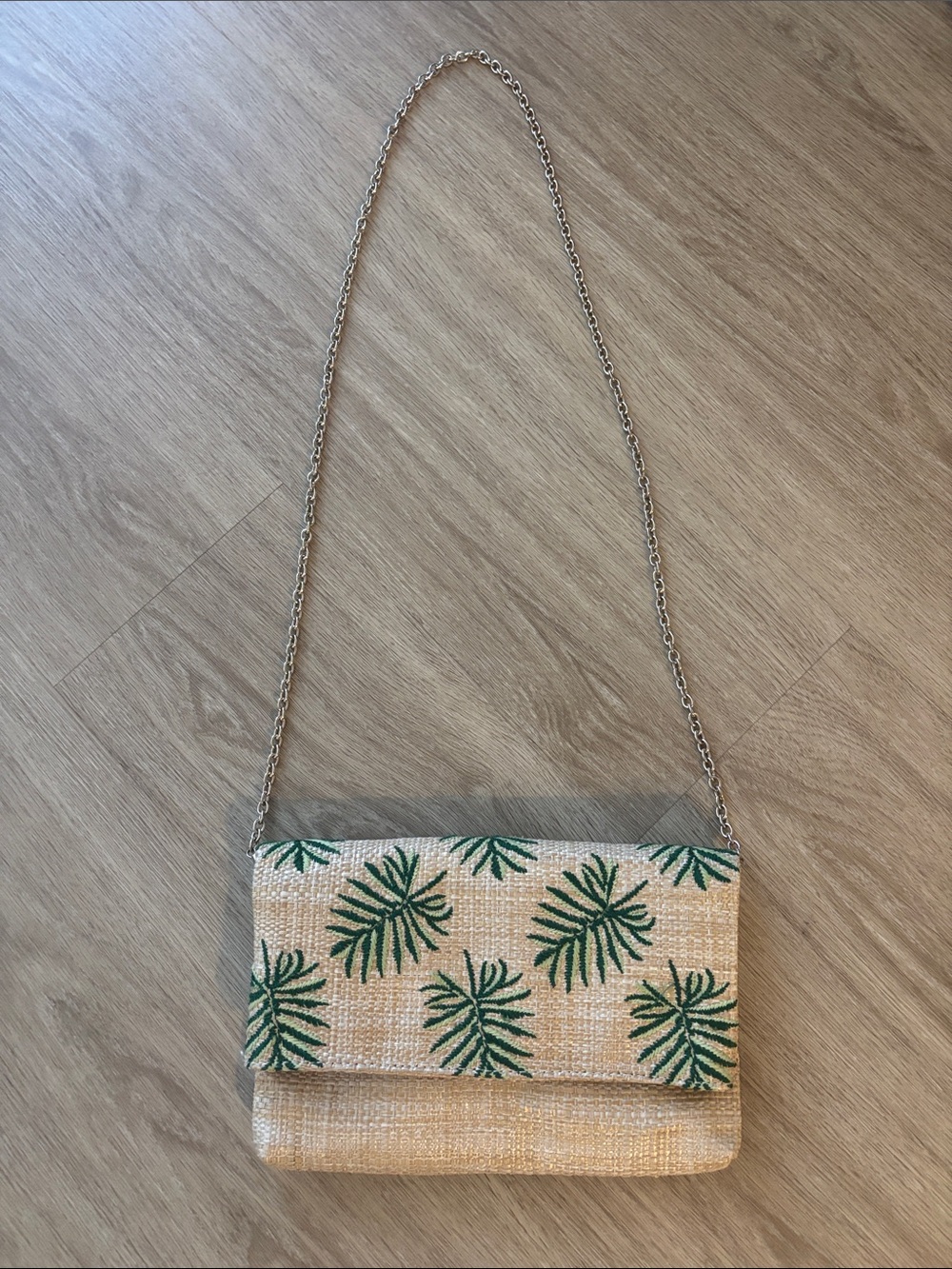 NEW Kelly & Katie Woven Beige Crossbody Bag with Green Palm Embroidery